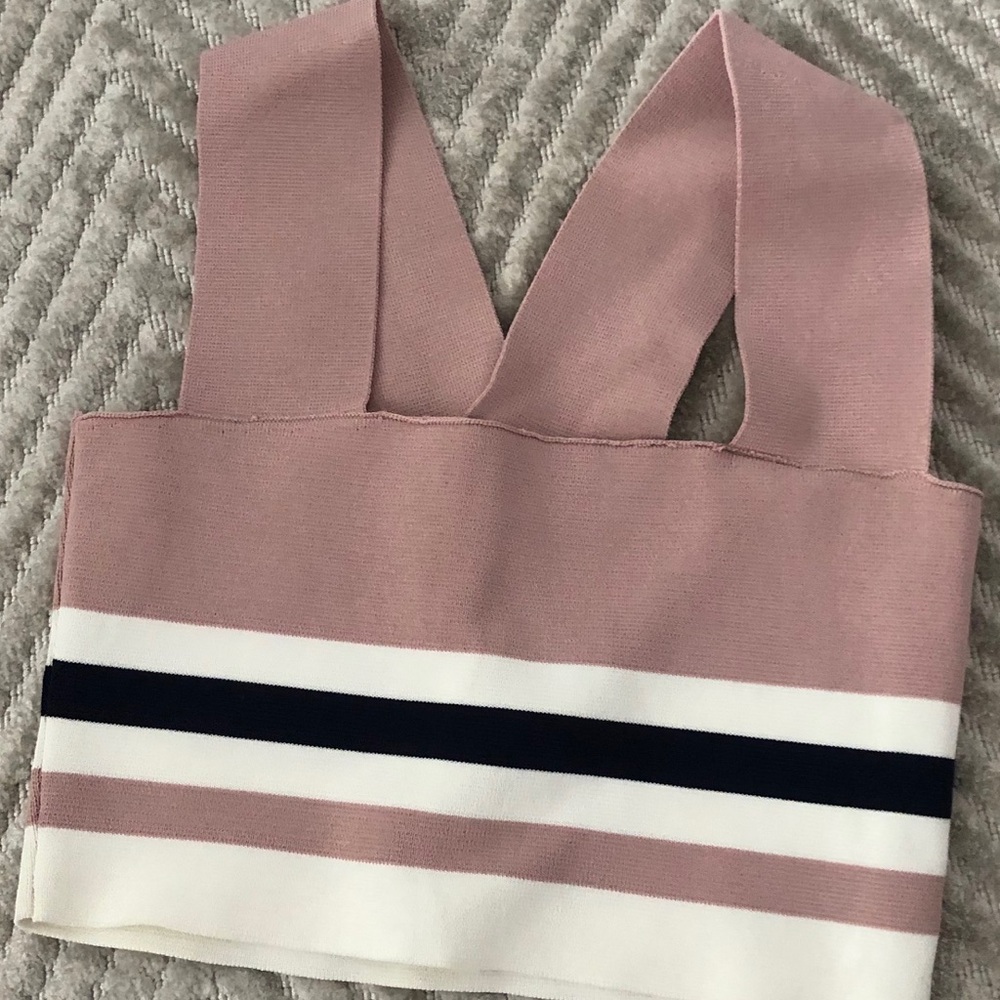 LF crop top. Size S
